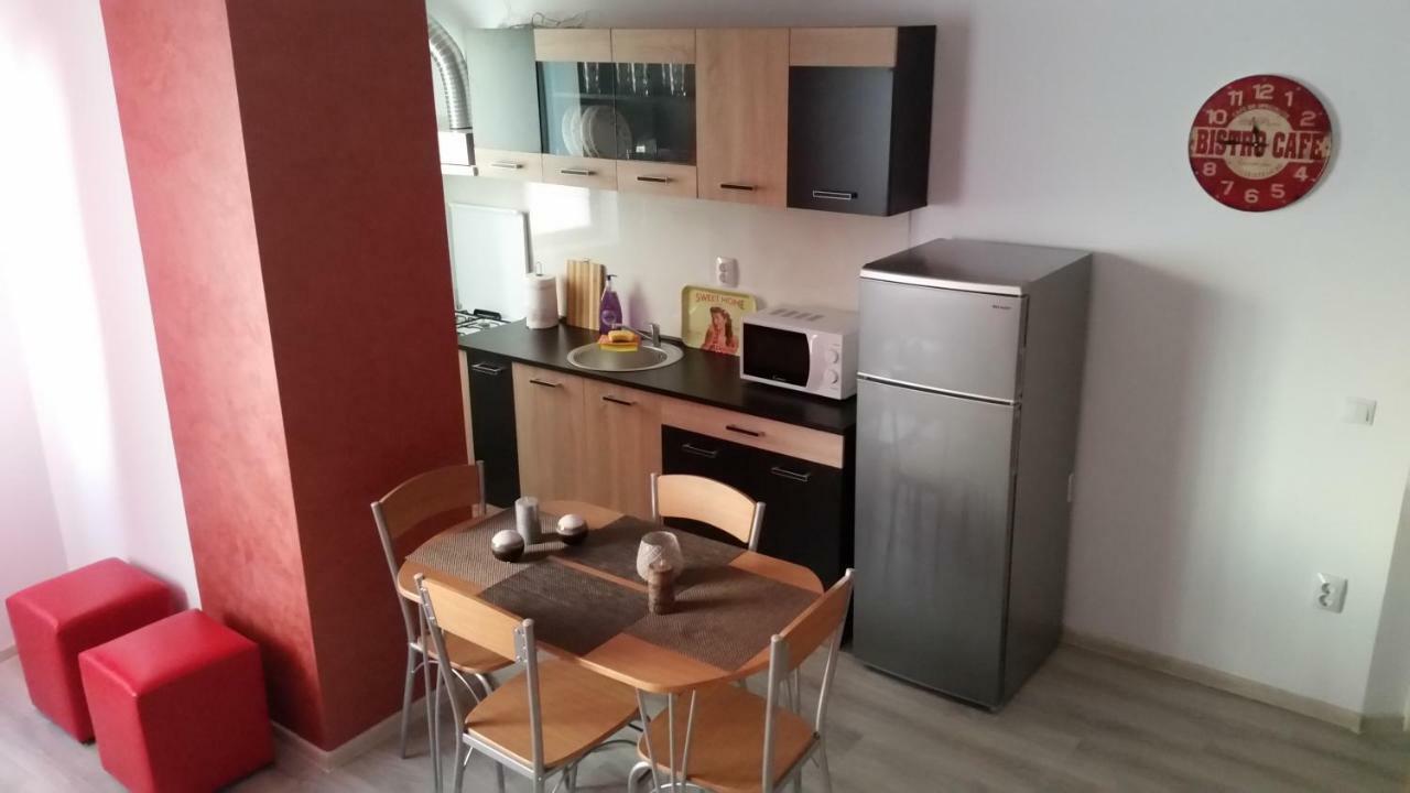 Kolonaki Domus Apartment Iasi Exterior foto