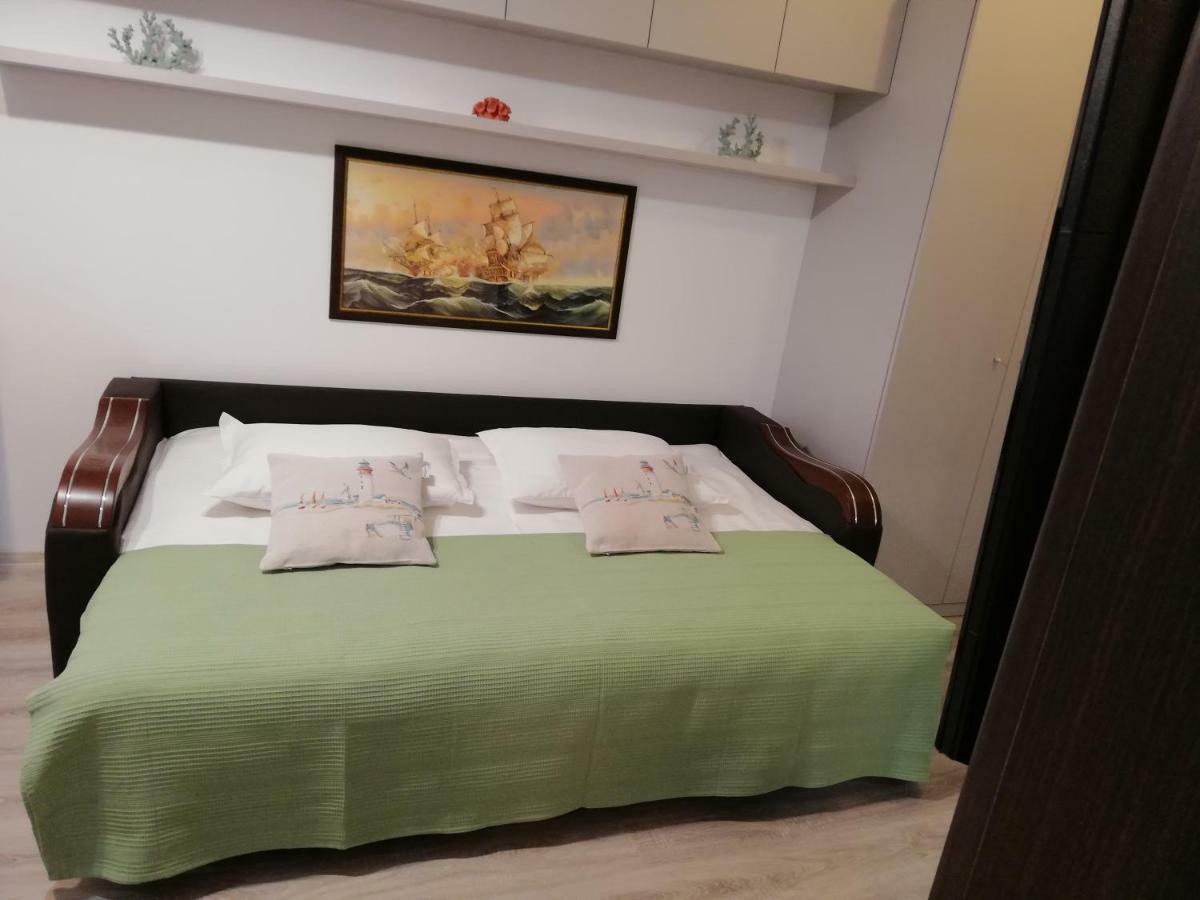 Kolonaki Domus Apartment Iasi Exterior foto